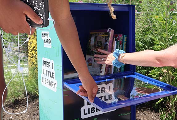 Image of newspaper box.